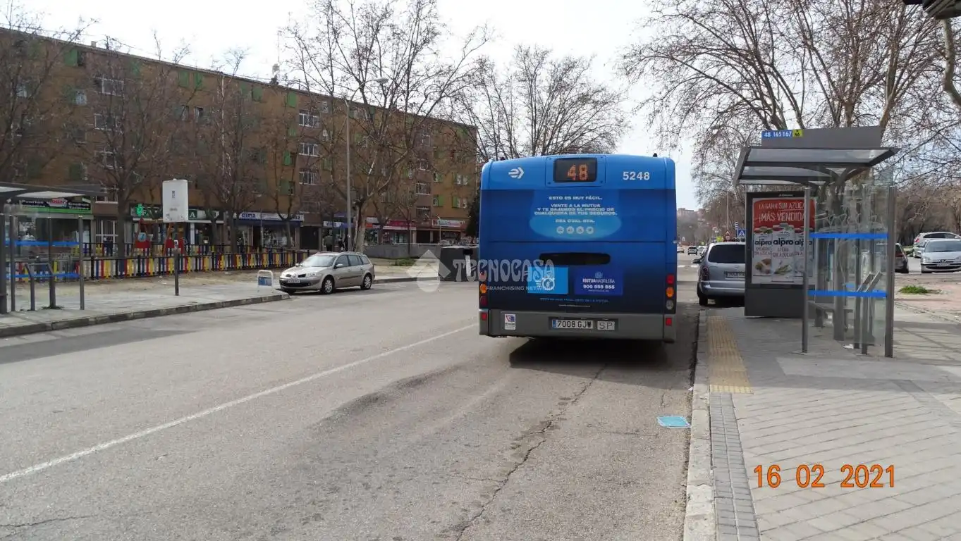 Aparcament de Pis en venda en Madrid