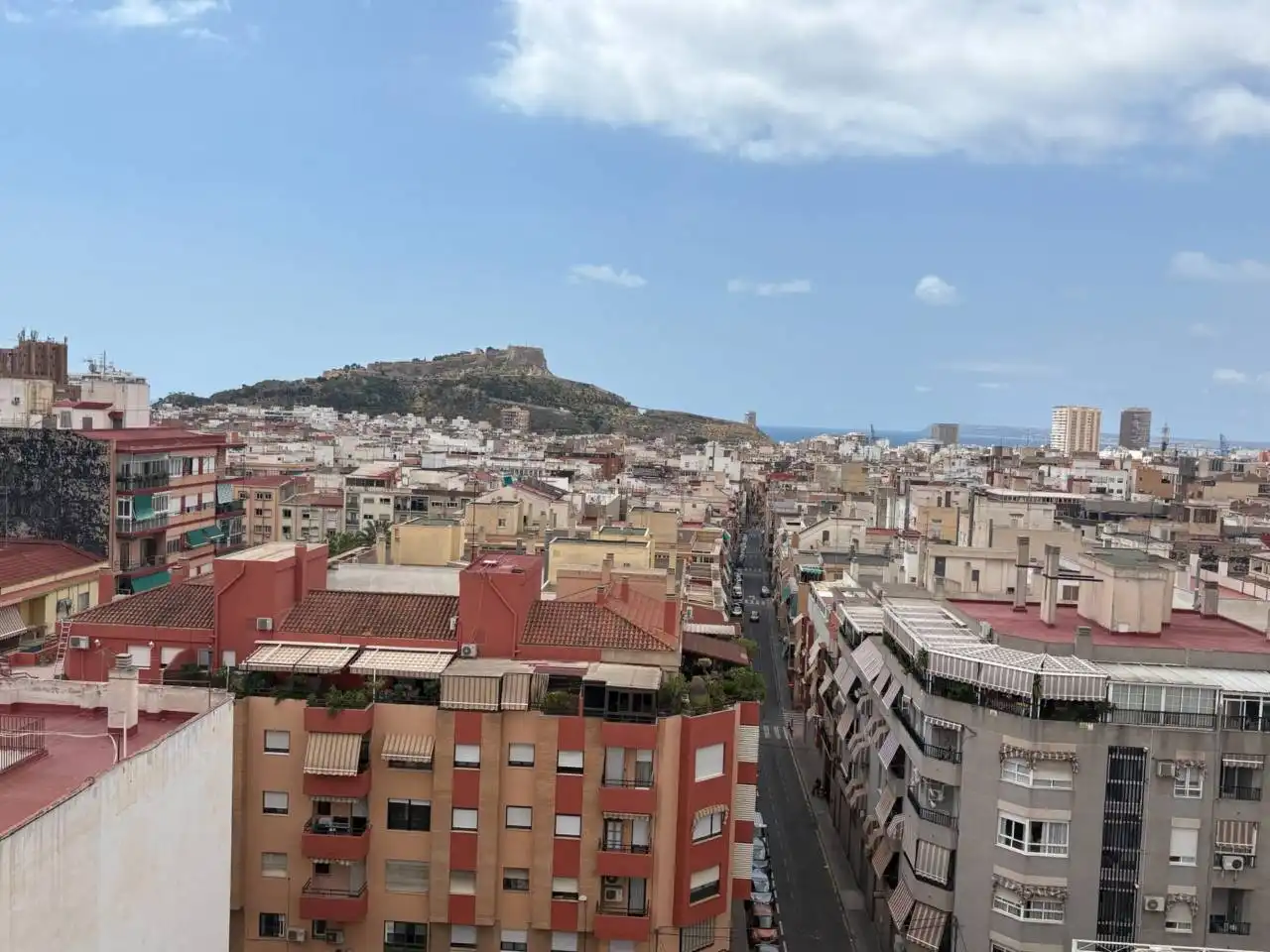 Vista exterior de Pis en venda en Alicante / Alacant amb Aire condicionat i Balcó