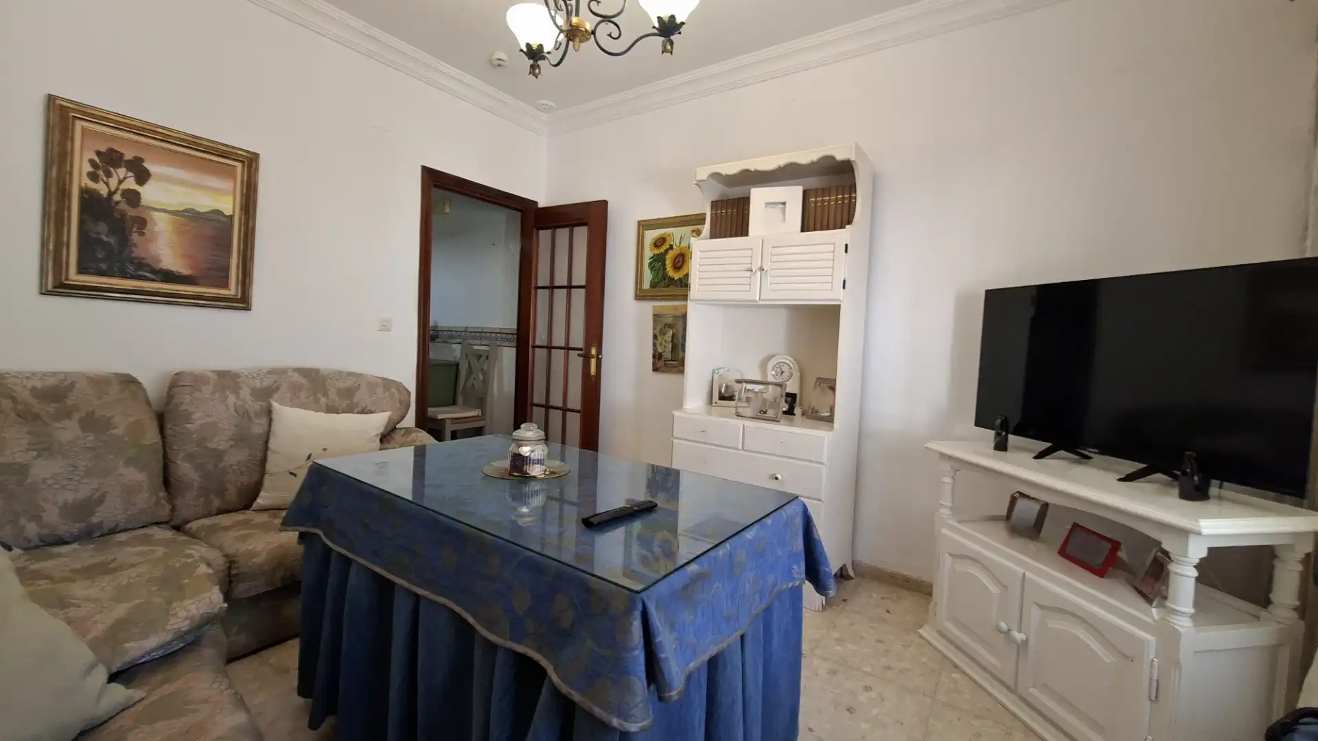 Sala d'estar de Casa o xalet en venda en Chiclana de la Frontera amb Jardí privat, Terrassa i Traster