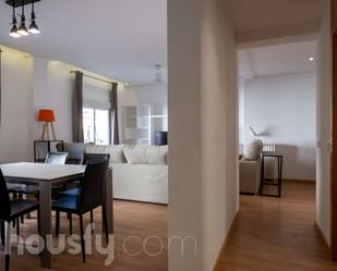 Living room of Flat to rent in  Madrid Capital  with Air Conditioner, Heating and Parquet flooring