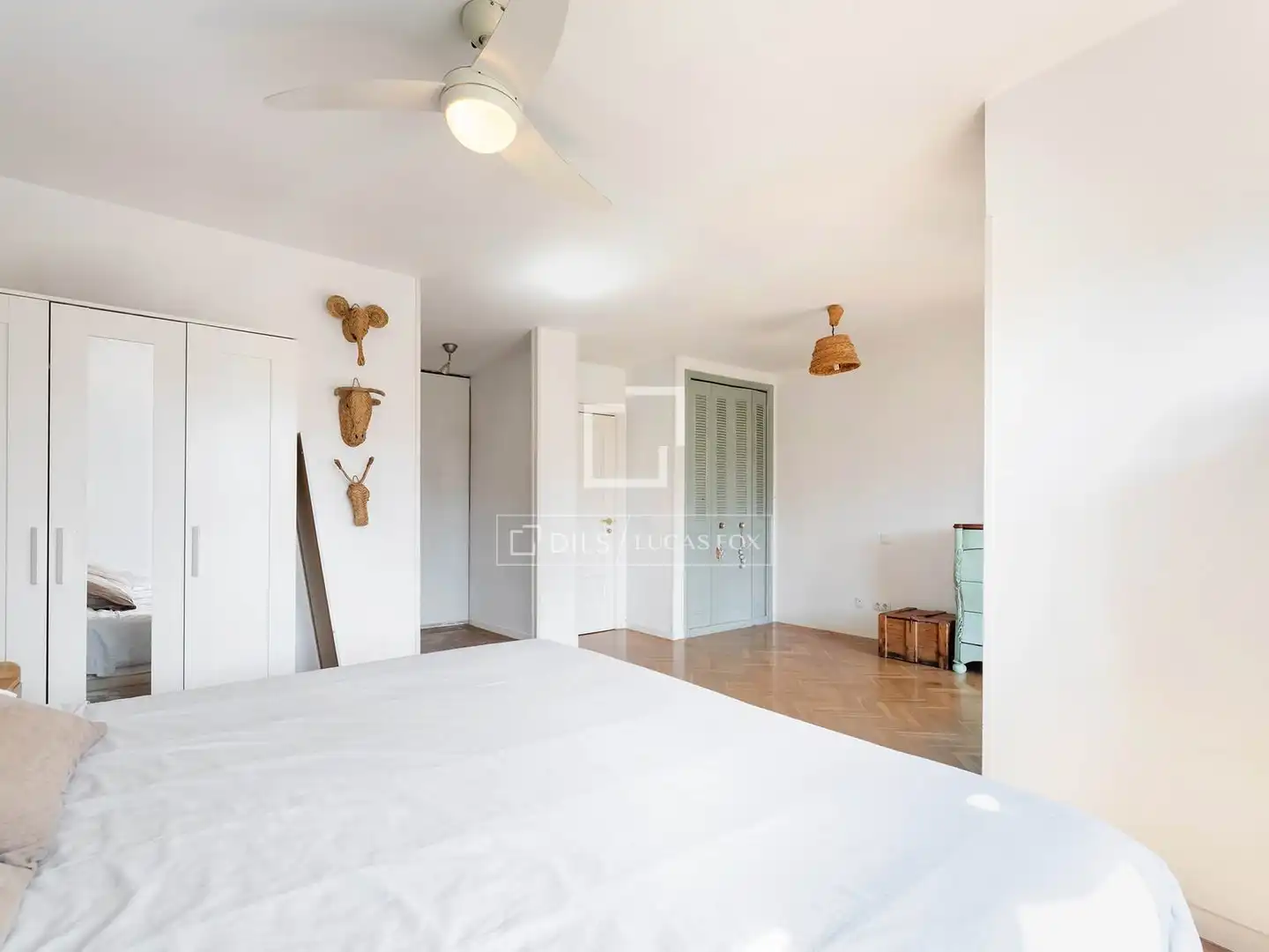 Dormitori de Casa o xalet en venda en Majadahonda amb Aire condicionat, Jardí privat i Terrassa