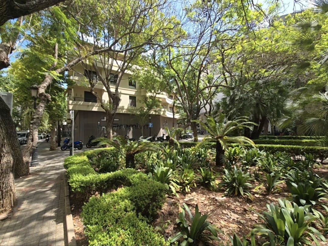Vista exterior de Pis de lloguer en Marbella amb Aire condicionat, Calefacció i Terrassa