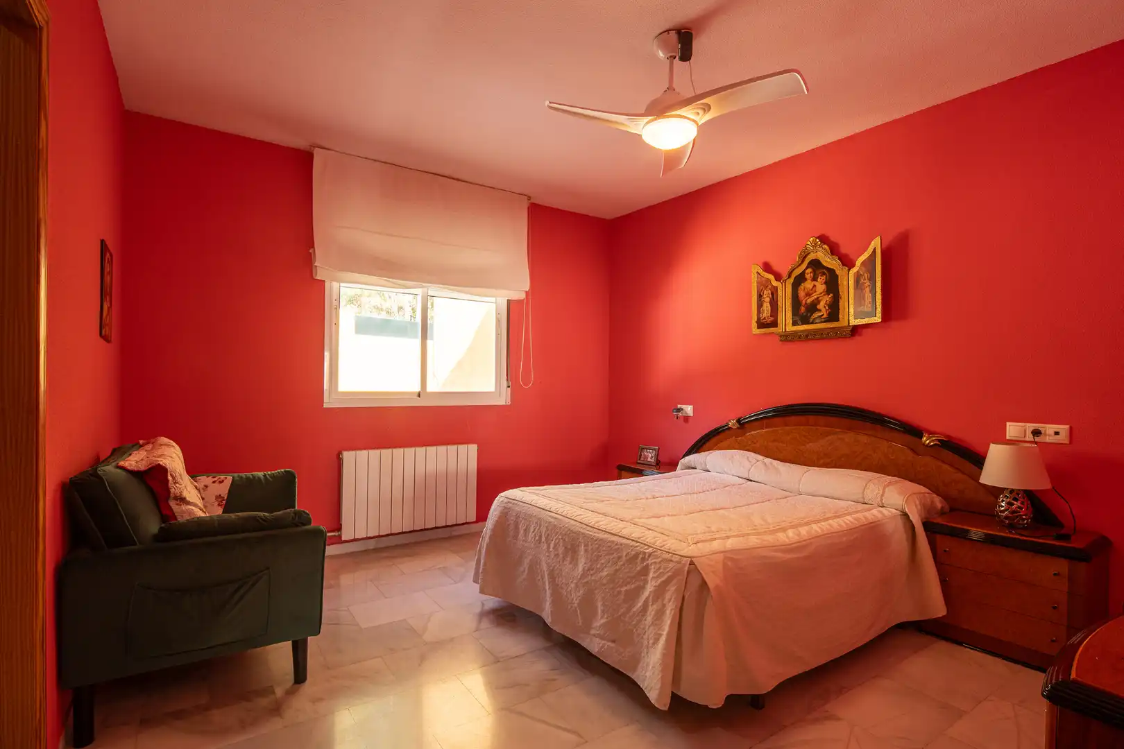 Habitación de Casa adosada en venta en Cenes de la Vega con Aire acondicionado, Calefacción y Terraza
