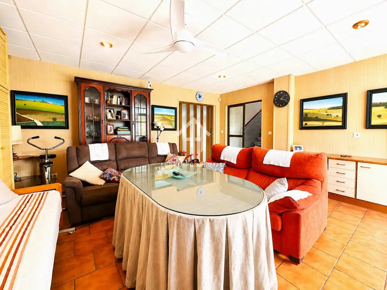 Sala d'estar de Casa o xalet en venda en Loja amb Aire condicionat, Jardí privat i Terrassa