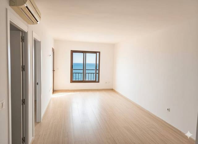 Piso en Venta en Paseo Marítimo Rey de España en Playa de los Boliches