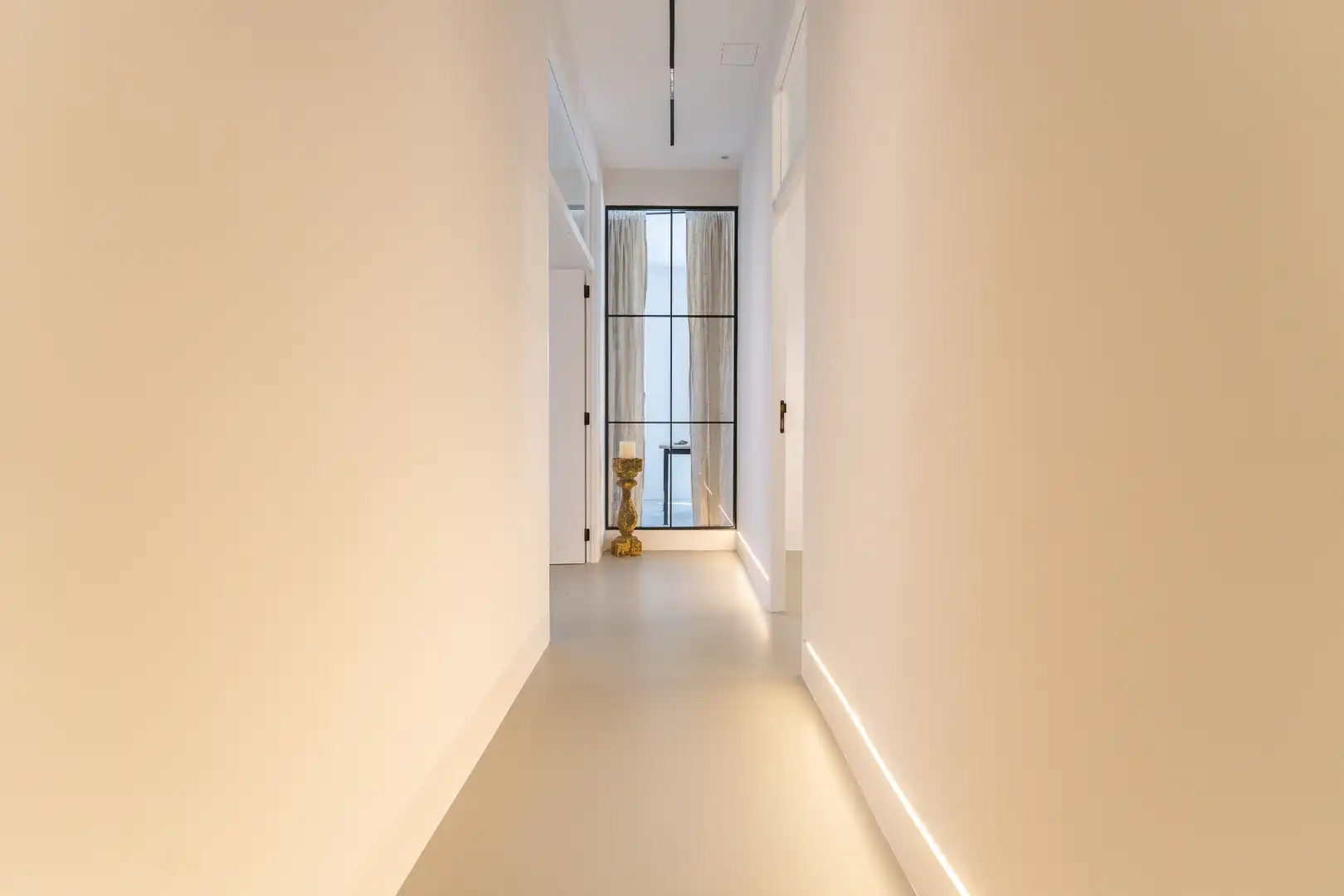 Büro zur Miete in Reus mit Klimaanlage, Heizung und Balkon