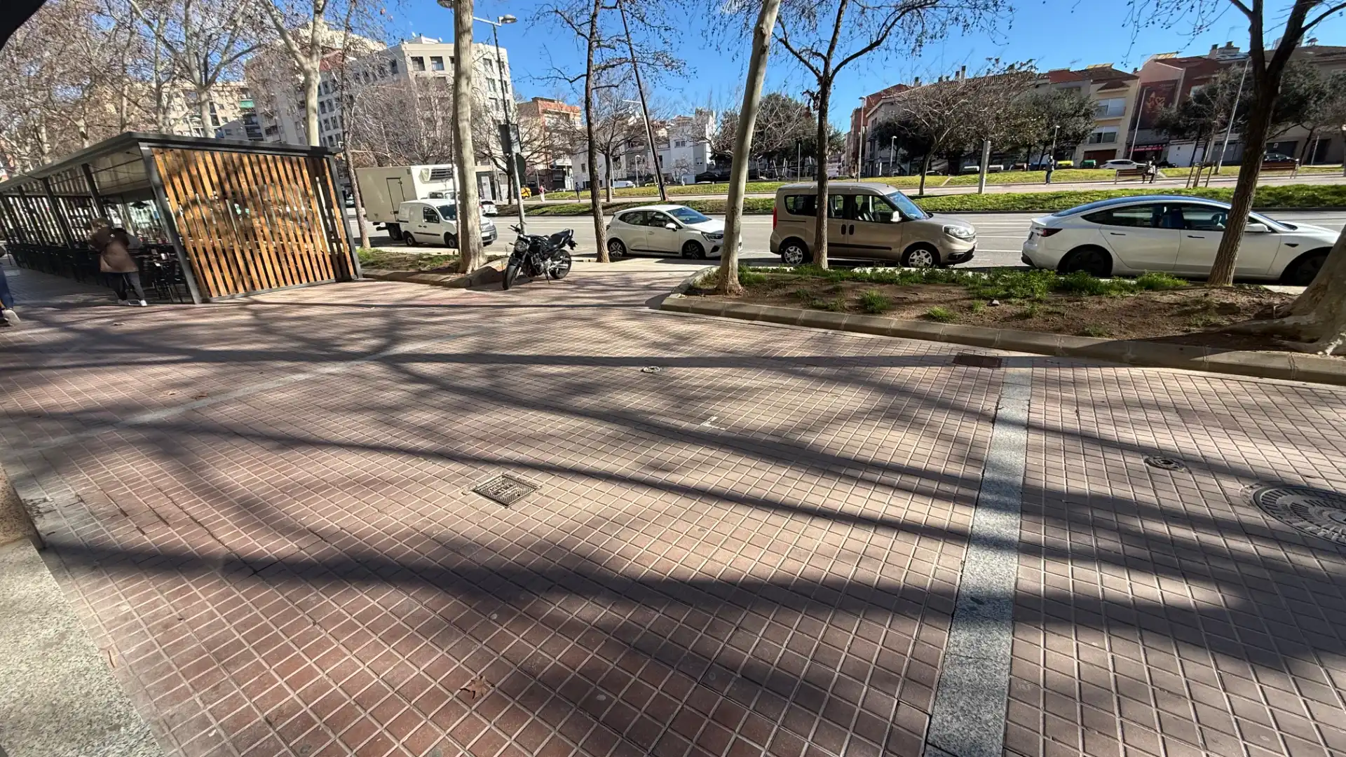 Vista exterior de Local de alquiler en Sabadell