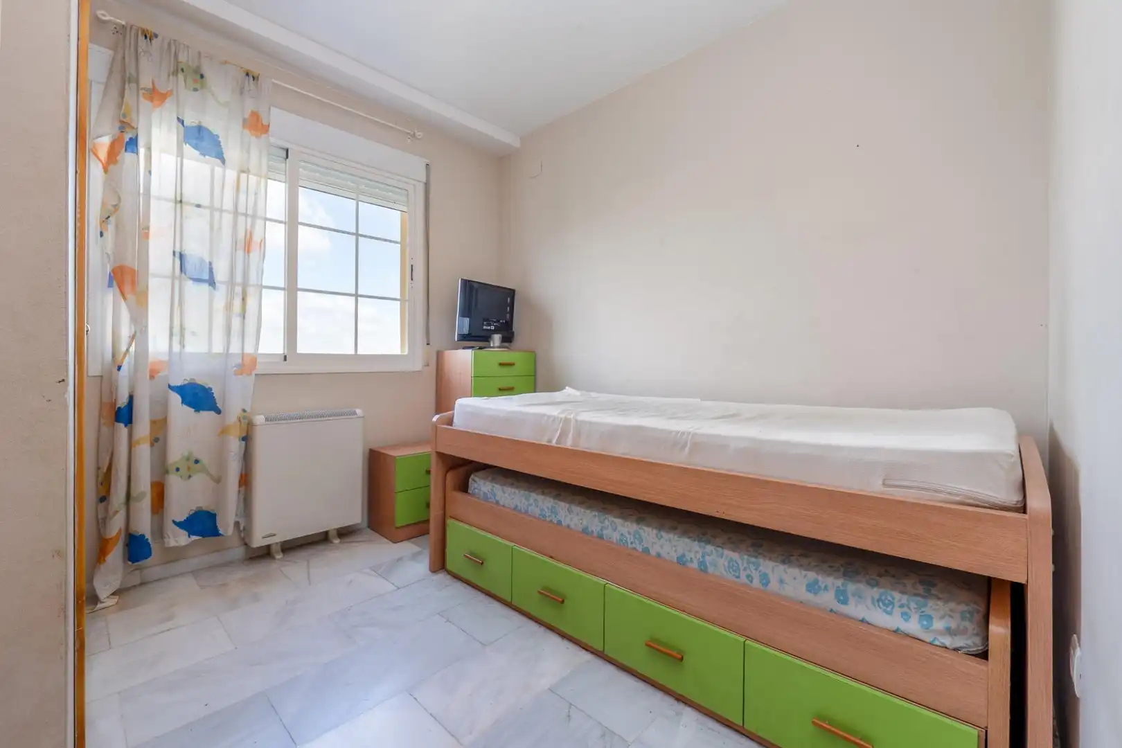 Habitación de Piso en venta en Gójar con Terraza, Trastero y Balcón