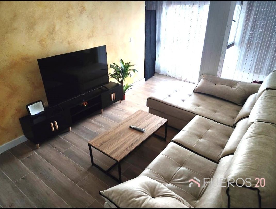 Living room of Flat for sale in Santoña  with Heating and Furnished