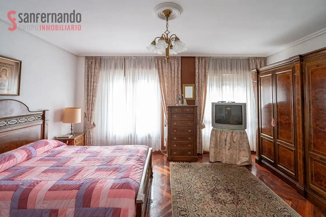 Habitación de Piso en venta en Corvera de Toranzo con Calefacción