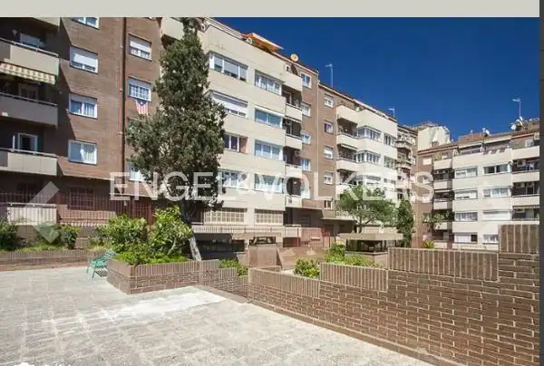 Vista exterior de Apartament en venda en Sabadell amb Calefacció i Parquet