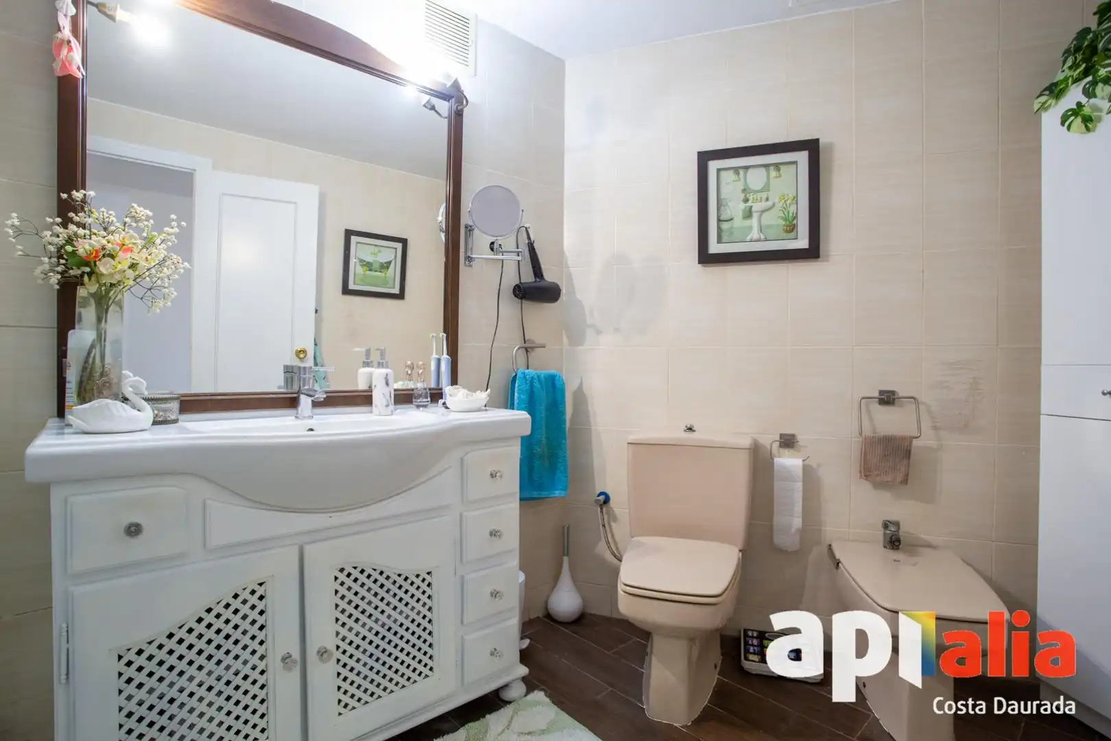 Baño de Piso en venta en Vandellòs i l'Hospitalet de l'Infant con Terraza