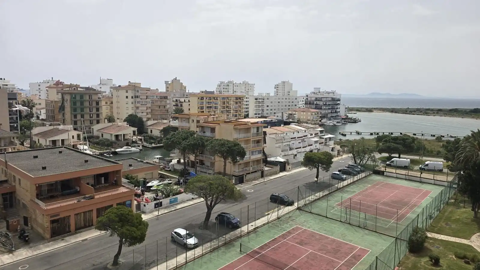 Vista exterior de Estudio en venta en Roses con Aire acondicionado, Calefacción y Terraza