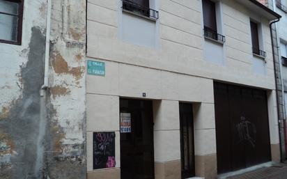 Casa adosada en venda a Avenida Compostilla, 11, Centro