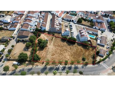 Residential land for sale in Avenida Blas Infante 1021