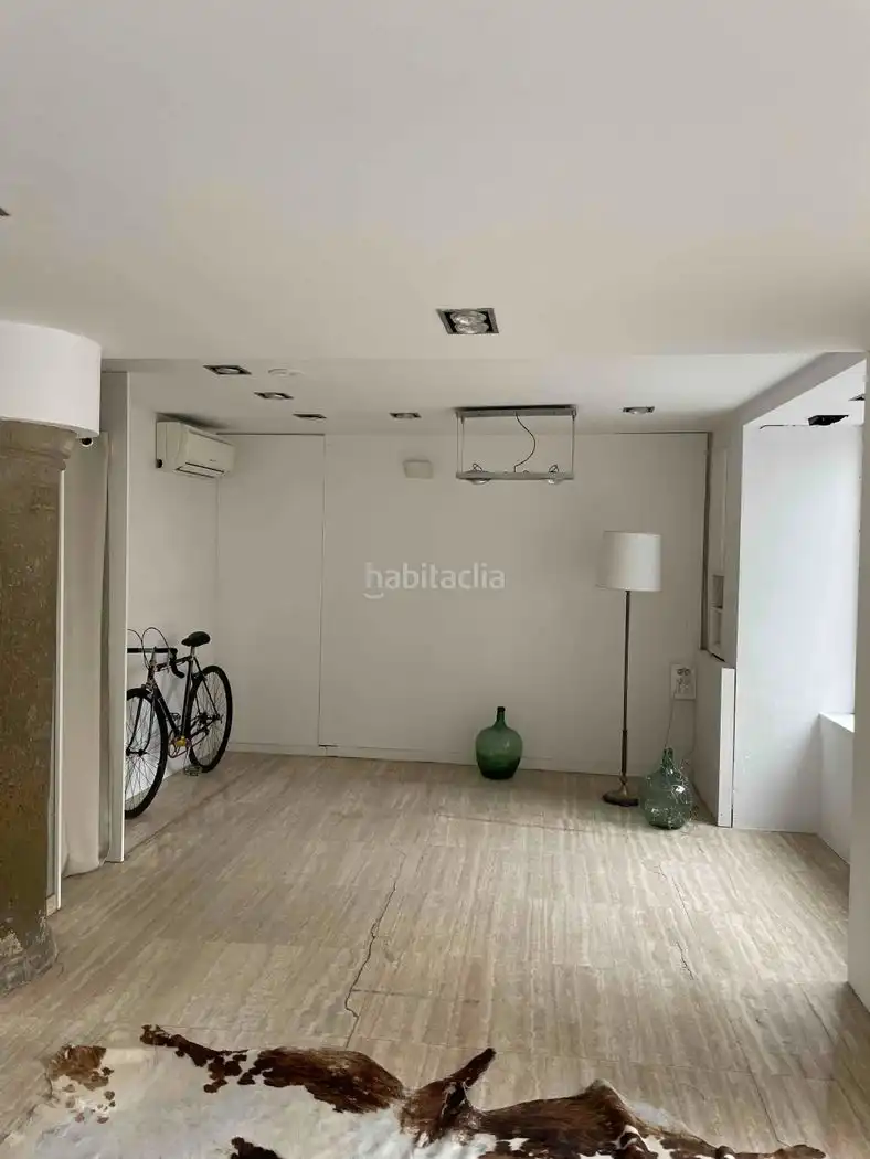 Gewerbefläche zur Miete in Plaça Planell 14, imagen 4