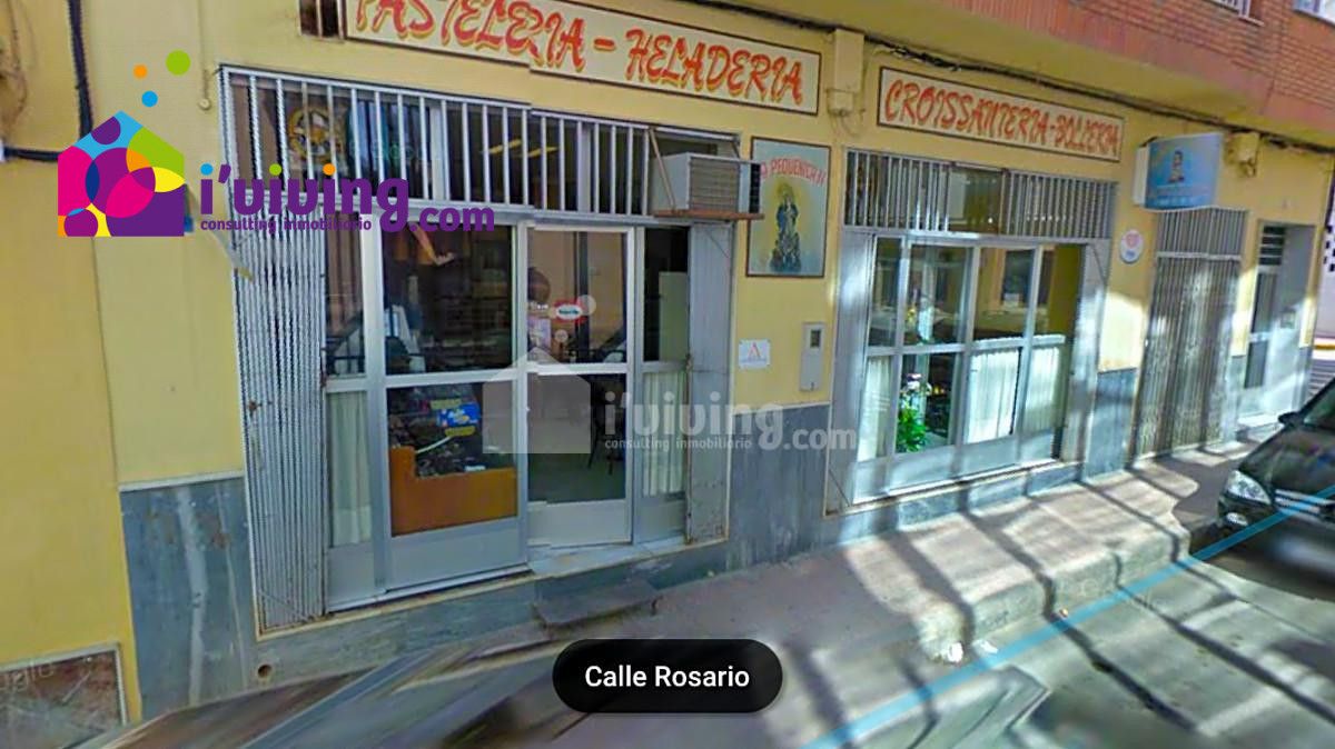 Local de lloguer en  Almería Capital
