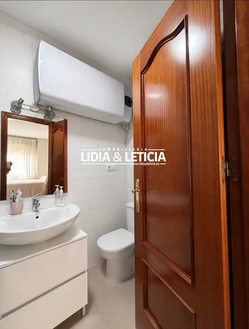 Baño de Piso en venta en Alcalá de Guadaira con Aire acondicionado