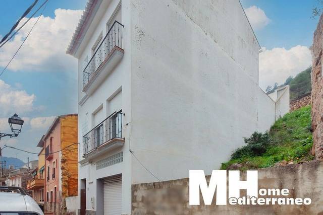 Casa adosada en Venta en CALVARIO en Alfondeguilla