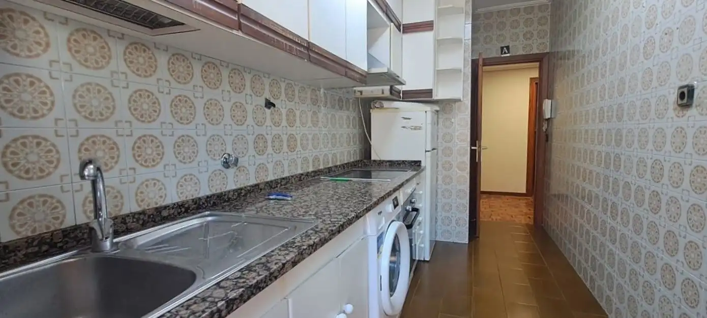 Cocina de Piso en venta en Vitoria - Gasteiz con Calefacción, Terraza y Trastero