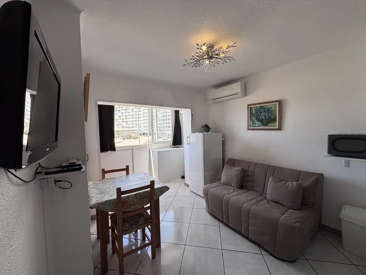 Sala de estar de Estudio en venta en Castelló d'Empúries con Aire acondicionado y Calefacción