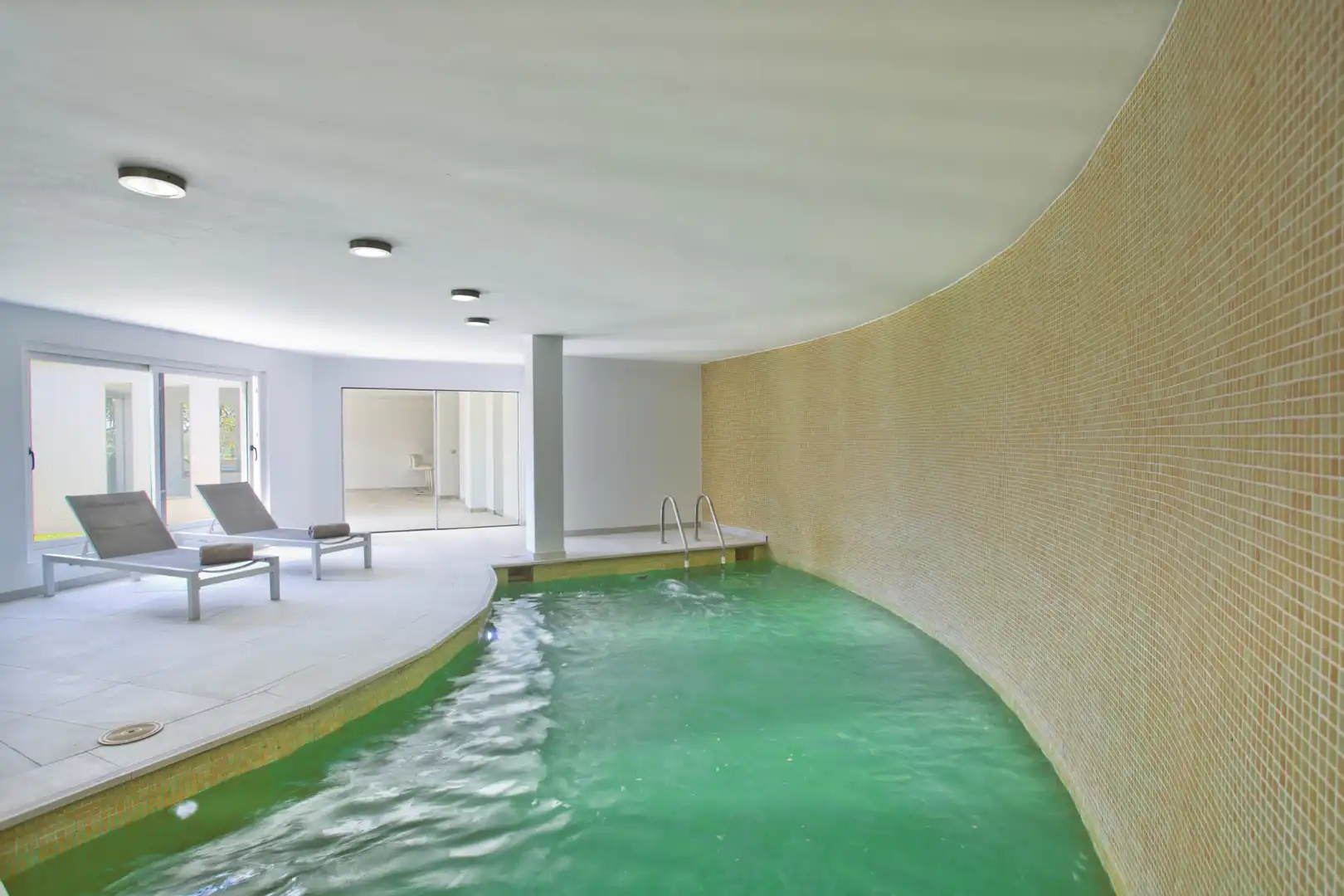 Piscina de Casa o chalet de alquiler en Elviria - Cabopino