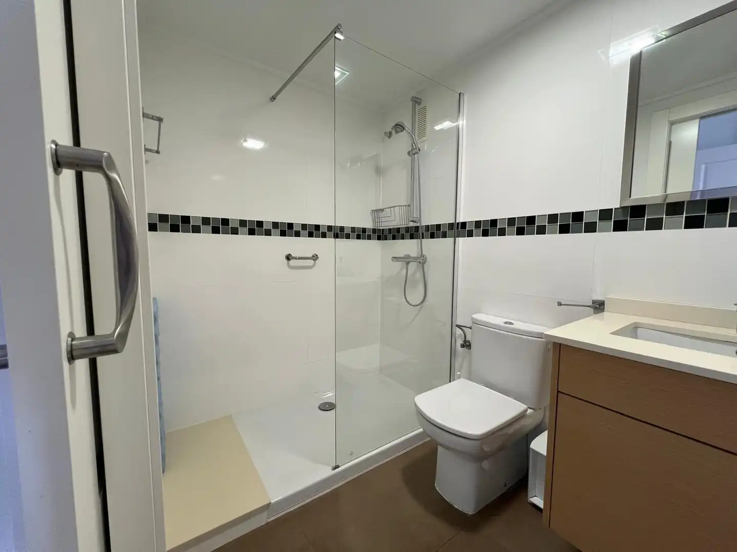 Bathroom of Flat for sale in El Campello  with Air Conditioner, Heating and Terrace