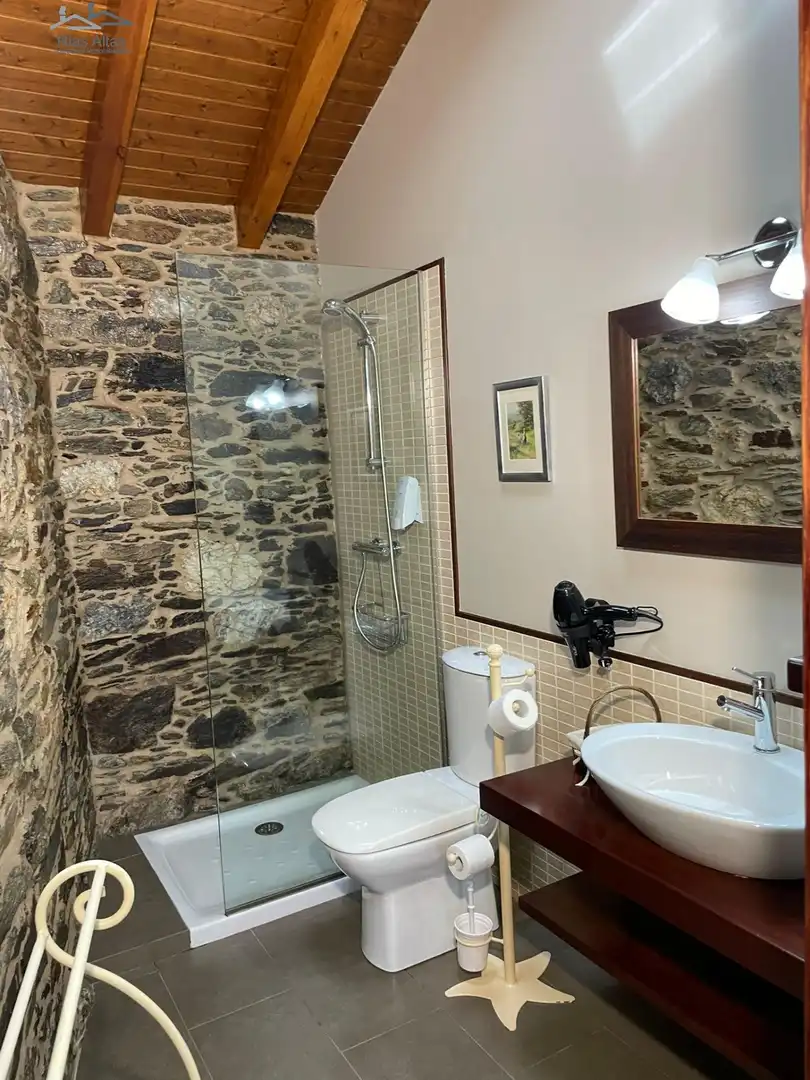Baño de Casa o chalet en venta en Ordes con Jardín privado y Trastero