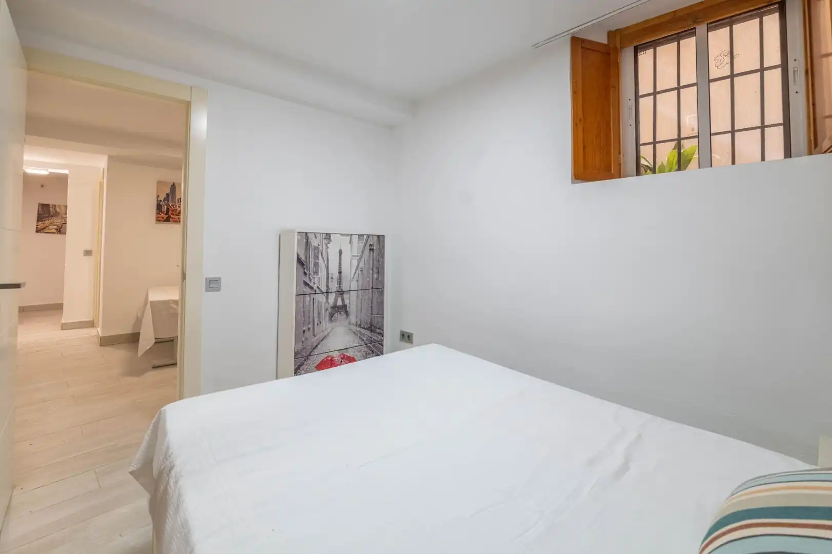 Bedroom of Apartments for sale in Granada  with Furnished