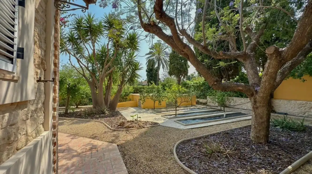 Jardí de Casa o xalet en venda en Alicante / Alacant amb Aire condicionat, Calefacció i Jardí privat