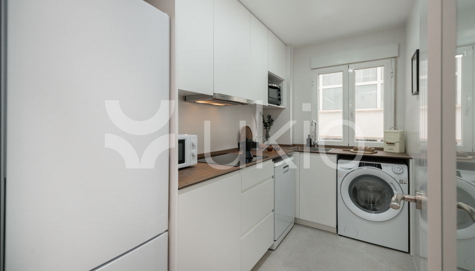 Apartamento de alquiler en Calle del General Margallo, Castillejos - Cuzco - Imagen 3
