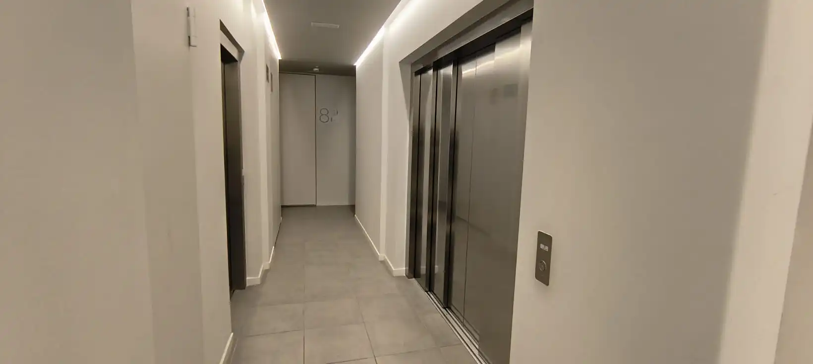 Wohnung zum Verkauf in L'Hospitalet de Llobregat mit Klimaanlage, Heizung und Parkett