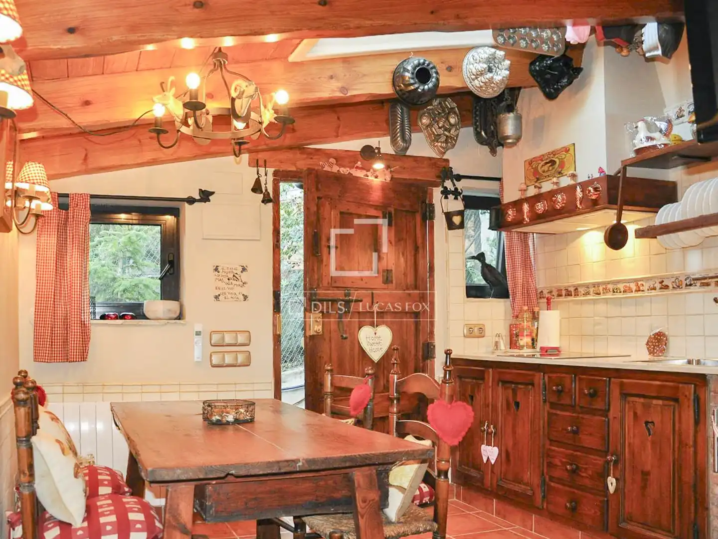 Cocina de Casa o chalet en venta en Barcelona con Aire acondicionado, Calefacción y Jardín privado