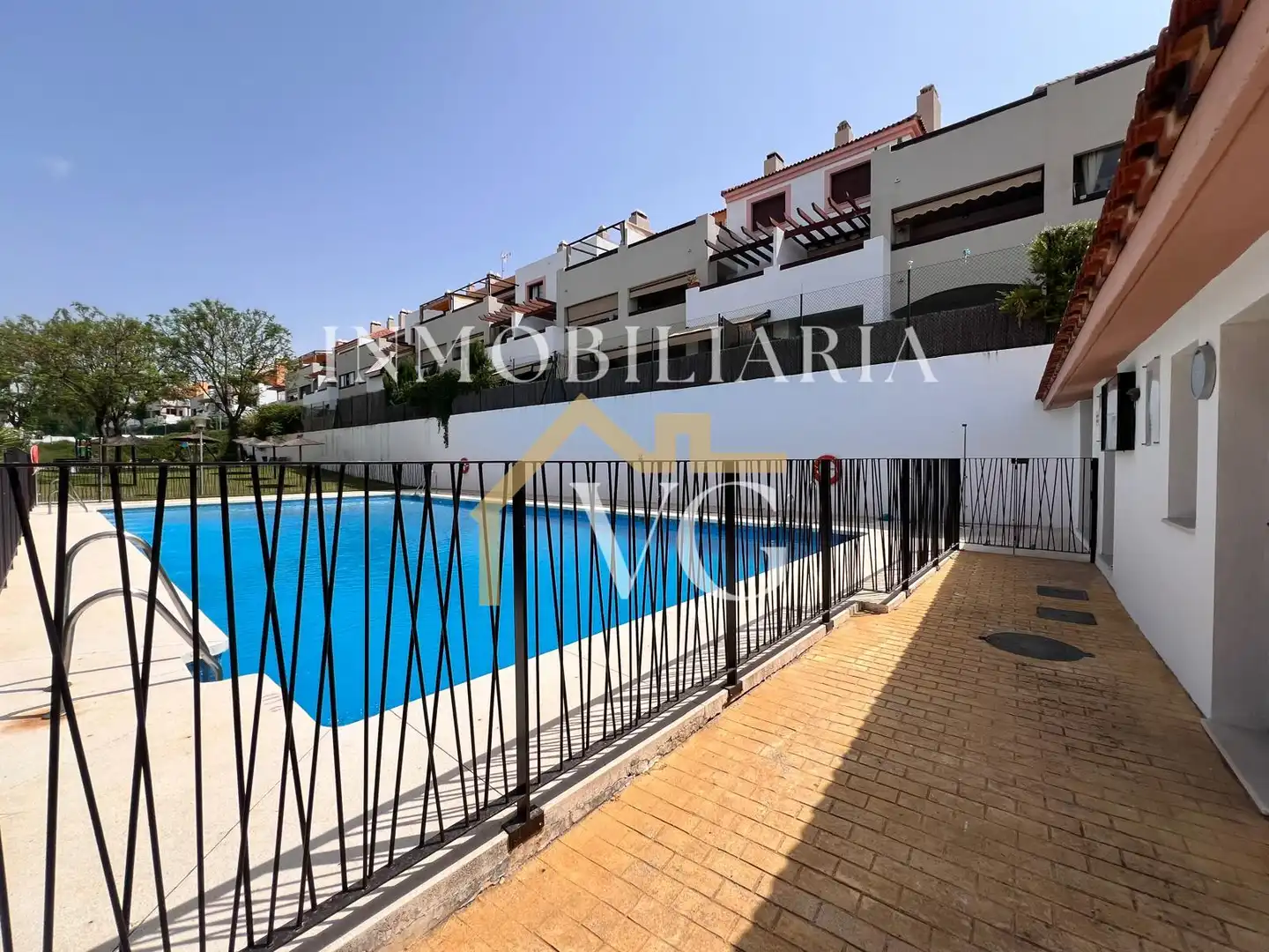 Vista exterior de Piso en venta en Guillena