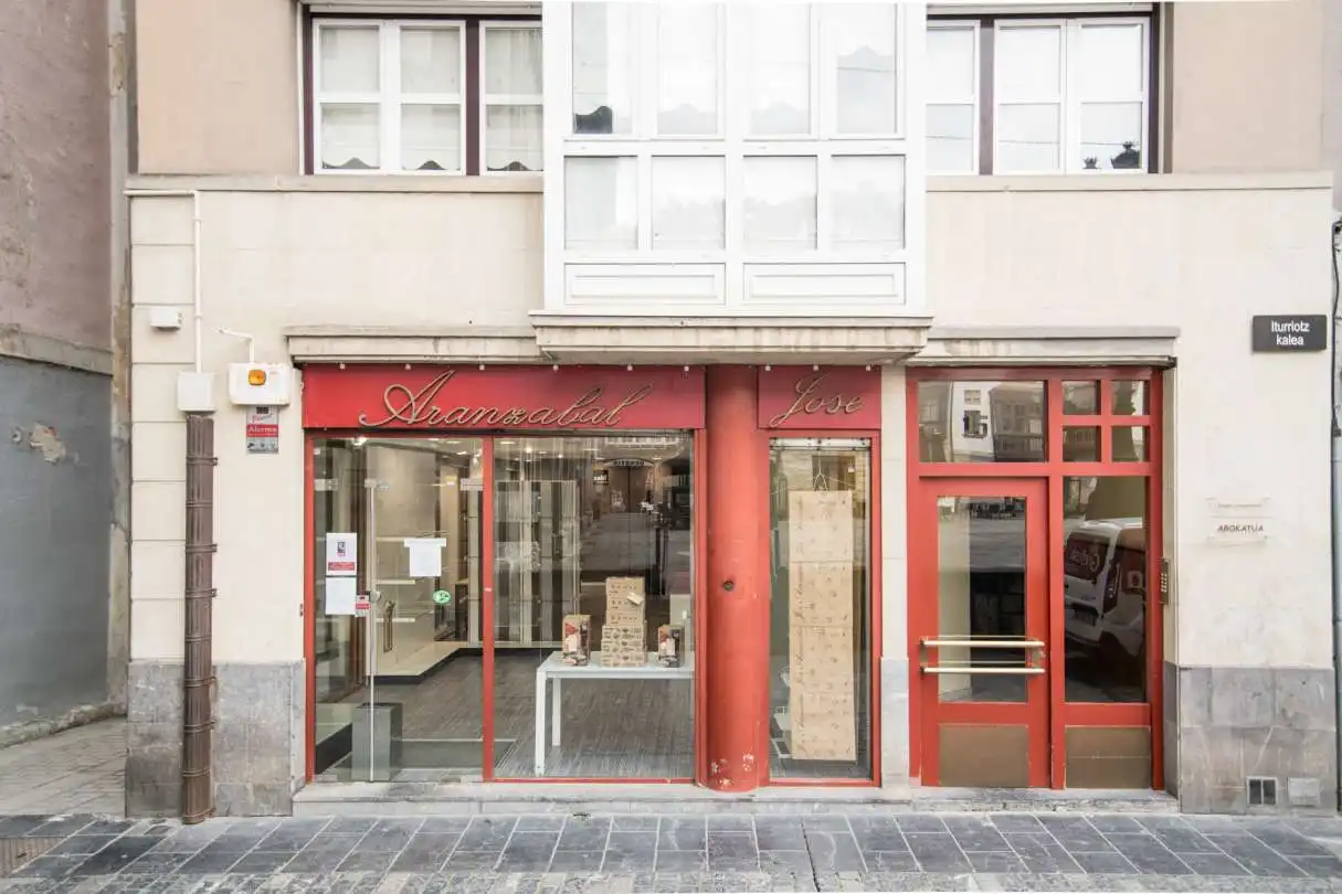 Business premises to rent in Iturriotz Kalea 15, imagen 8