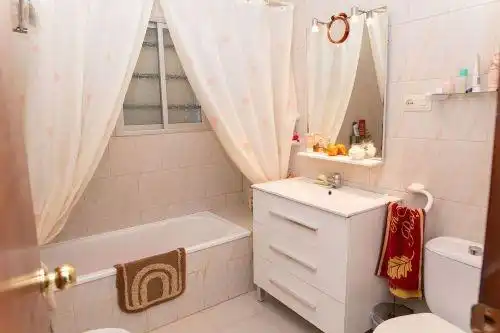 Bany de Casa o xalet en venda en Jimena de la Frontera