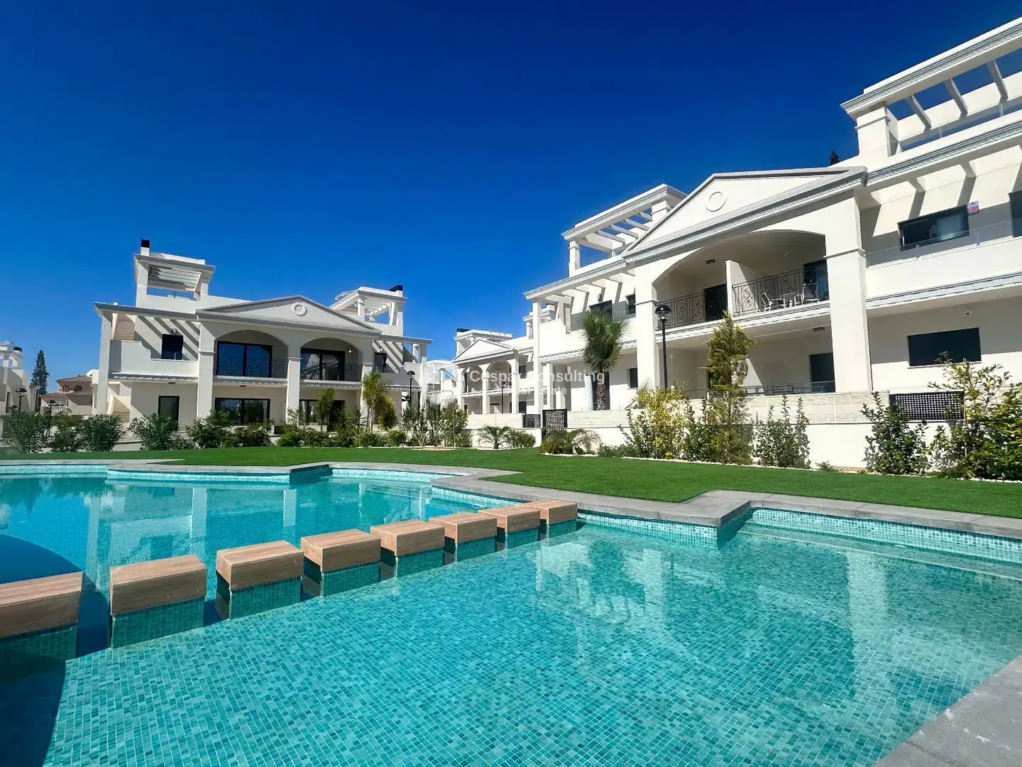 Apartament amb piscina en venda a Galicia