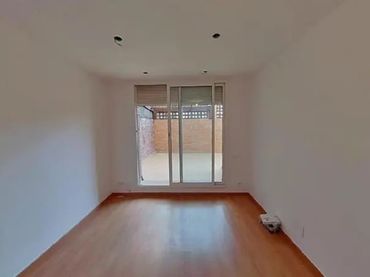 Piso con jardín en venta en Castelldefels - 300