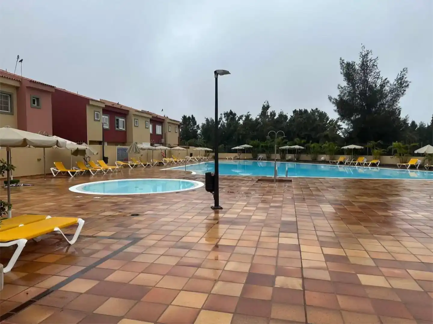 Piscina de Pis en venda en San Bartolomé de Tirajana