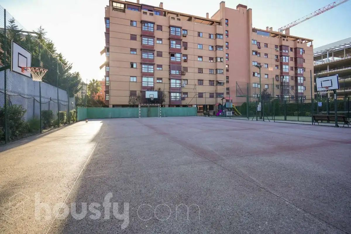 Flat with balcony for sale in Calle de Albalá ., imagen 34