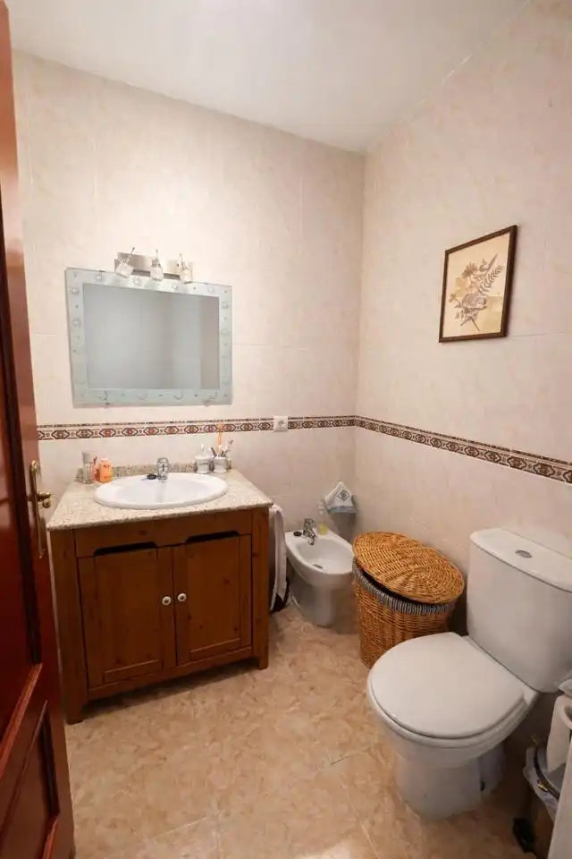 Bathroom of Flat for sale in Plasencia  with Terrace and Furnished