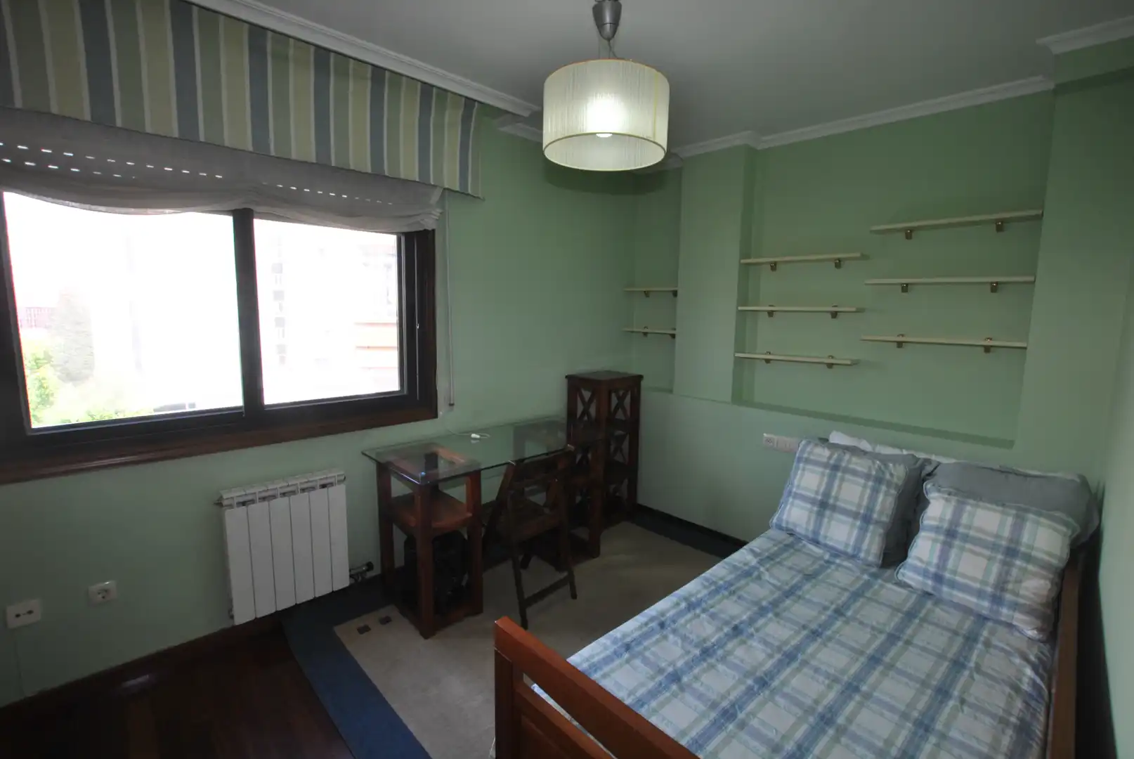 Bedroom of Flat for sale in Vigo   with Heating, Private garden and Parquet flooring