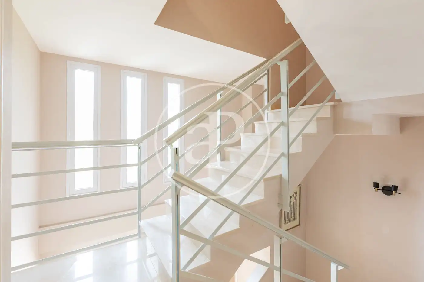 Casa adosada en venta en Madrid con Aire acondicionado, Calefacción y Jardín privado