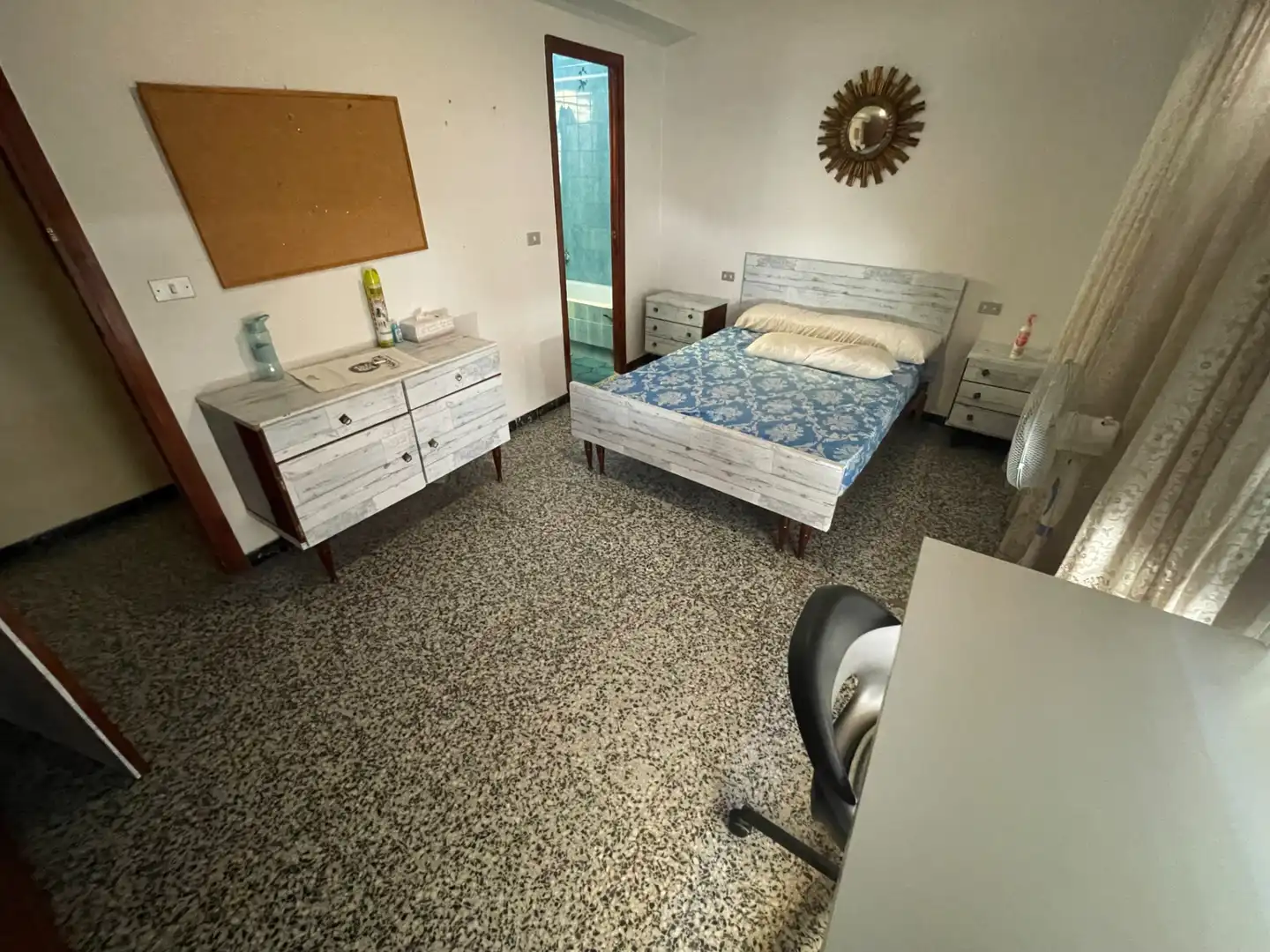 Habitación de Piso de alquiler en Murcia con Amueblado, Horno y Lavadora
