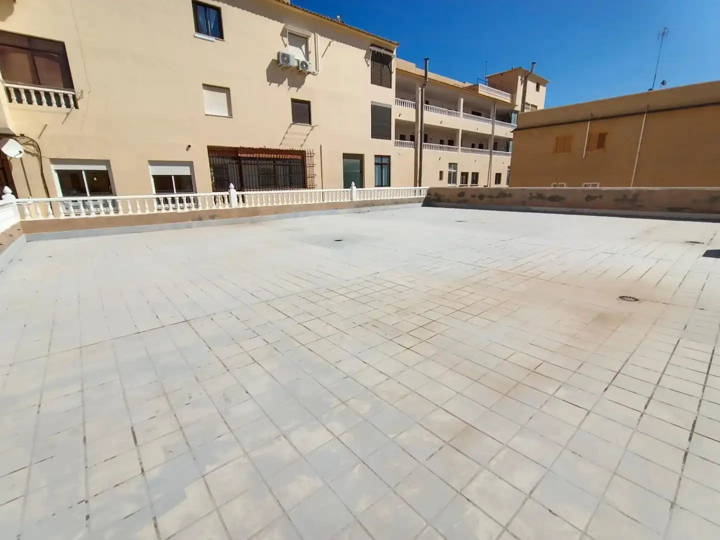 Terraza de Local en venta en Torrevieja con Aire acondicionado, Terraza y Amueblado