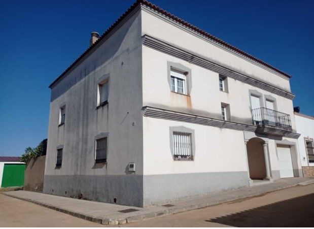 Vista exterior de Casa o xalet en venda en Cristina amb Traster i Balcó