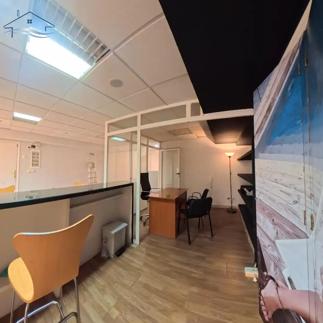 Büro zur Miete in Alicante / Alacant mit Klimaanlage und Heizung