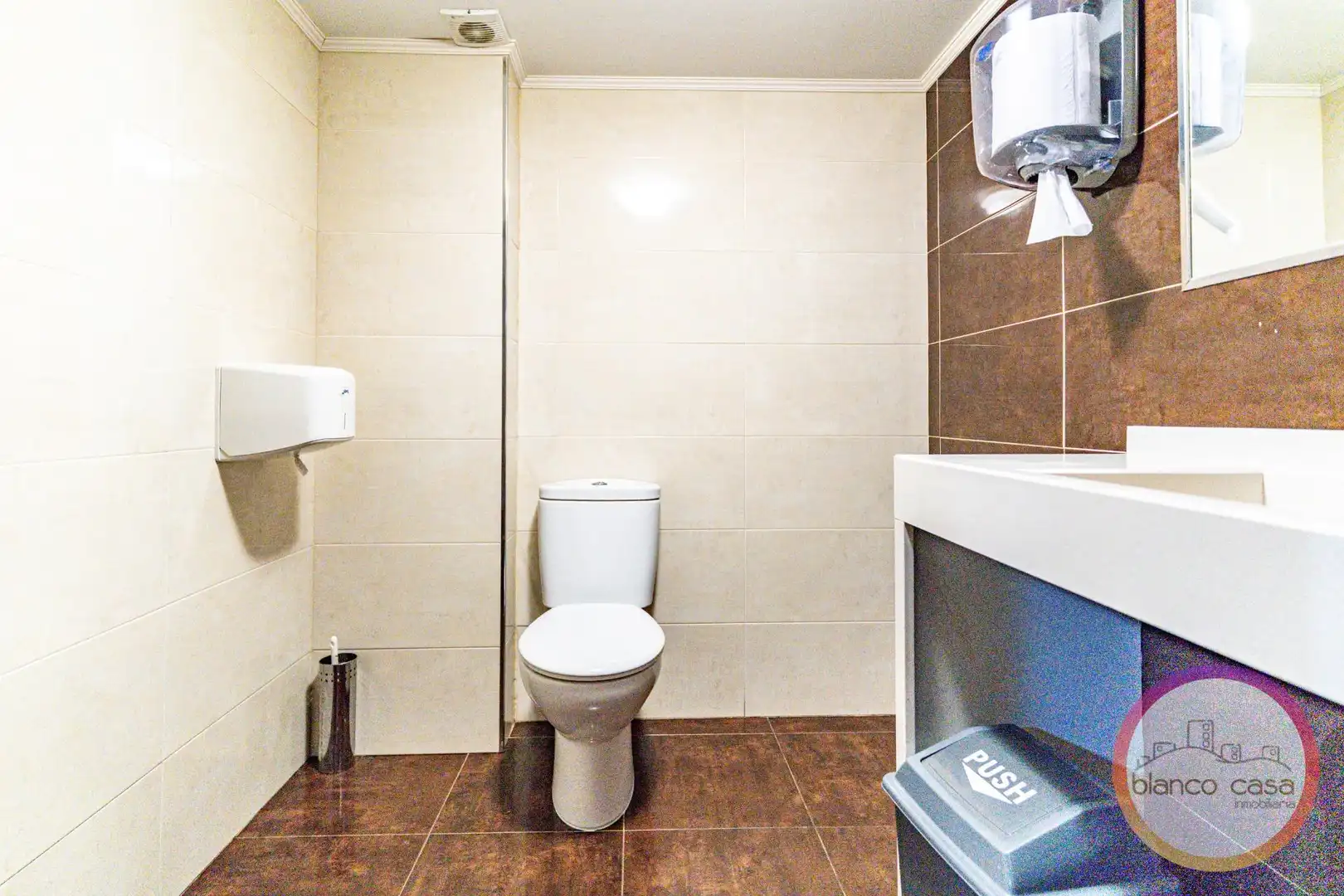 Local comercial en venda a Carballo, imagen 16