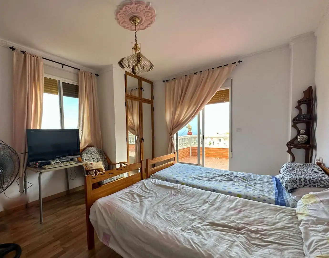 Habitación de Casa o chalet en venta en Molvízar con Terraza y Piscina