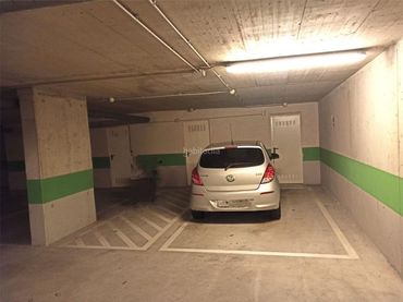 Einzelparkplatz zur Miete in Plaza de Leire 9